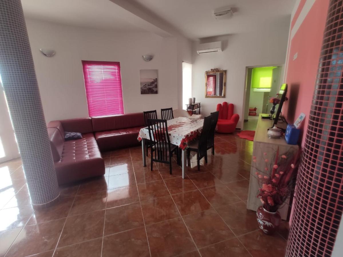App Margareta Apartment Умаг Екстериор снимка